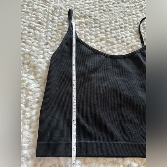 Free with purchase with any item in closet -** - Picture 3 of 4